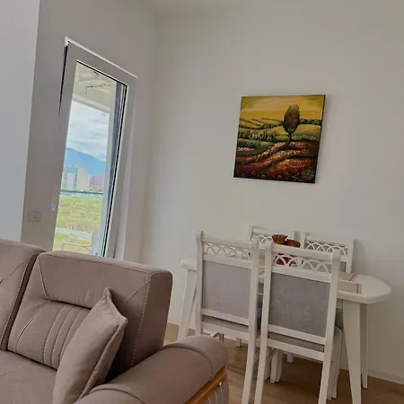 Apartamento Shehu Tirana